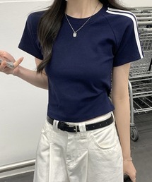 クロップドラインデザインTシャツ