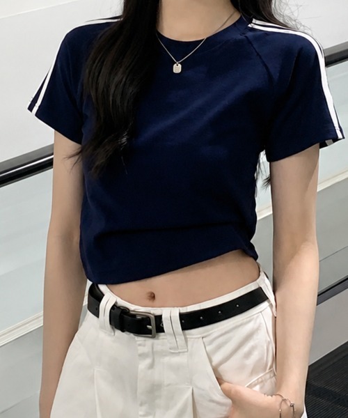 mielu(ミエル)の「クロップドラインデザインTシャツ(Tシャツ/カットソー・レディース・ネイビー/ライトグレー/ブラック・LARGE/MEDIUM)」の16枚目の写真