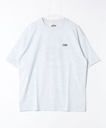 Sunny Smith（サニースミス）の「Sunny Smirh キャラクターアーチロゴ両面刺繍Tシャツ 半袖（Tシャツ/カットソー）」