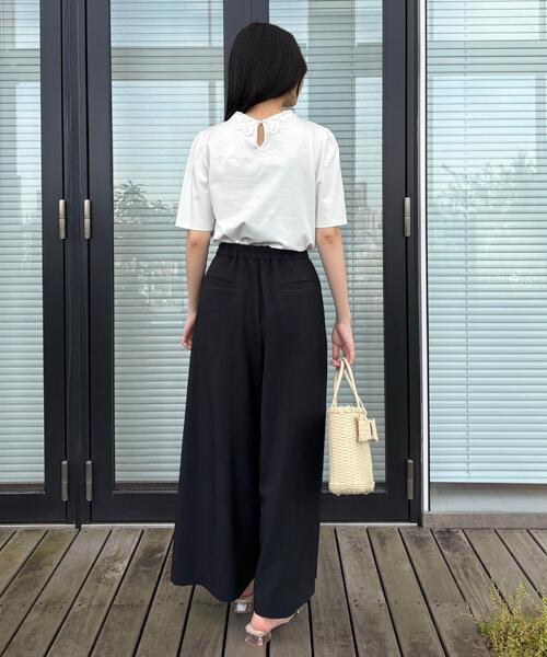 couture brooch(クチュールブローチ)の「【UVカット・接触冷感・洗える】襟レース トップス(Tシャツ/カットソー・レディース・ブラック/オフホワイト/ネイビー系4・42/40/38/36)」の7枚目の写真