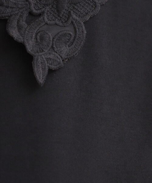couture brooch(クチュールブローチ)の「【UVカット・接触冷感・洗える】襟レース トップス(Tシャツ/カットソー・レディース・ブラック/オフホワイト/ネイビー系4・42/40/38/36)」の18枚目の写真