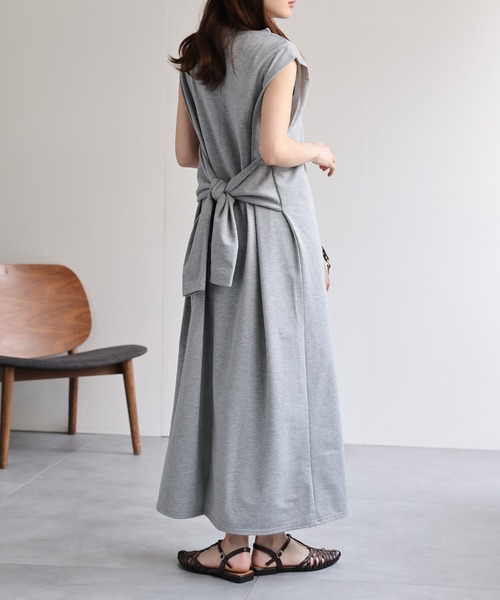 model：162cm 着用サイズ：F