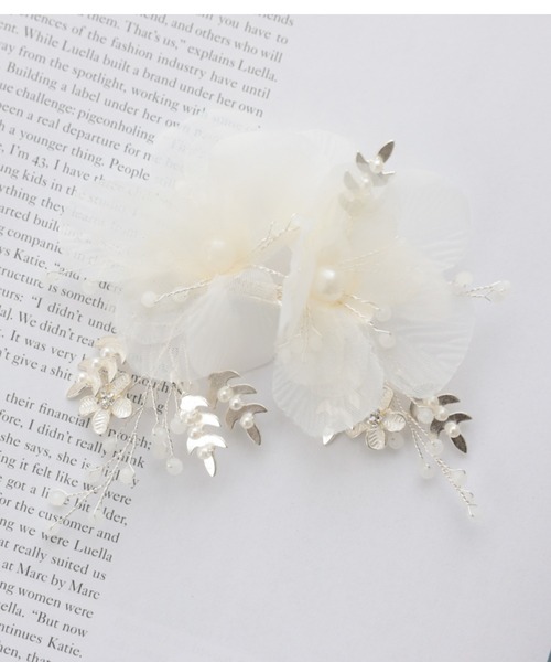 Cupid Heart(キューピッドハート)の「【Cupid Heart】結婚式用!シフォンフルールヘアクリップ(バレッタ/ヘアクリップ・レディース・シルバー・MEDIUM)」の5枚目の写真