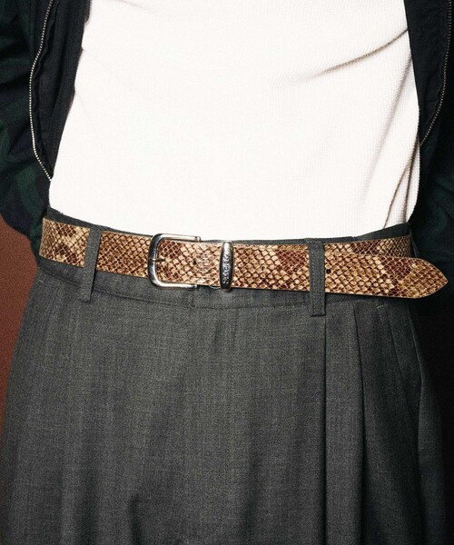 Subciety(サブサエティ)の「Python stamped leather belt(ベルト・メンズ・ブラック・FREE)」の7枚目の写真