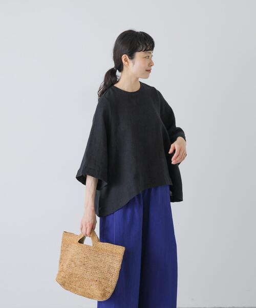 かぐれ(カグレ)の「リネンコットンフレアプルオーバー(シャツ/ブラウス・レディース・オフホワイト/レッド/ブラック・FREE)」の2枚目の写真