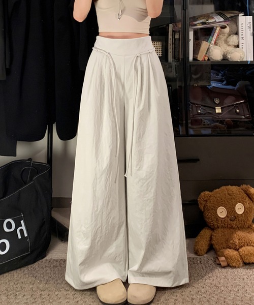 2ly2(トゥーリートゥー)の「ワイドパンツ タックパンツ ウエスト紐 ゆったり イージーパンツ(その他パンツ・レディース・ベージュ/アイボリー/ブラック・FREE)」の7枚目の写真