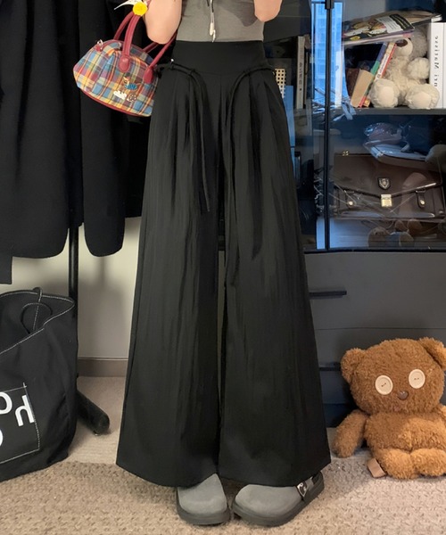 2ly2(トゥーリートゥー)の「ワイドパンツ タックパンツ ウエスト紐 ゆったり イージーパンツ(その他パンツ・レディース・ベージュ/アイボリー/ブラック・FREE)」の11枚目の写真