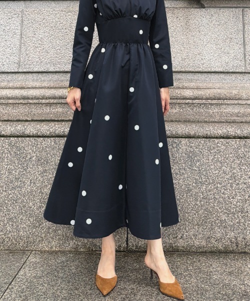 JENNE(ジェンヌ)の「日本製ドットドレス(ワンピース・レディース・ネイビー/ブラック・MEDIUM/SMALL/LARGE)」の8枚目の写真