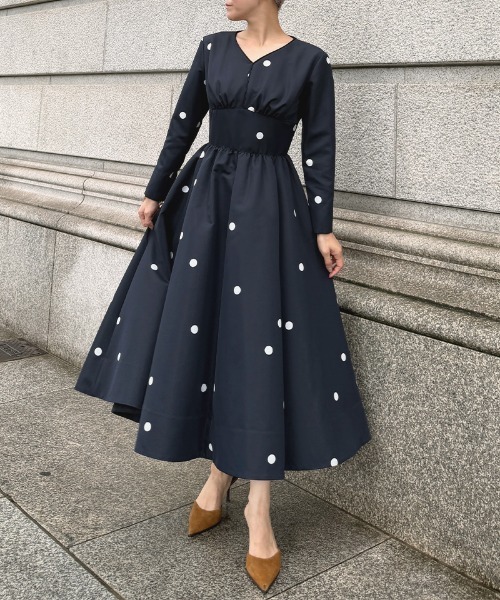 JENNE(ジェンヌ)の「日本製ドットドレス(ワンピース・レディース・ネイビー/ブラック・MEDIUM/SMALL/LARGE)」の11枚目の写真