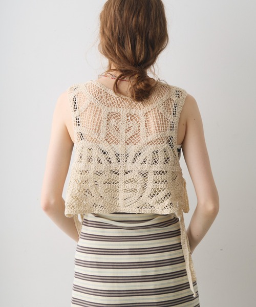 Crisp(クリスプ)の「side ribbon crochet vest / サイドリボンクロシェベスト(ベスト・レディース・ホワイト/ナチュラル・FREE)」の14枚目の写真