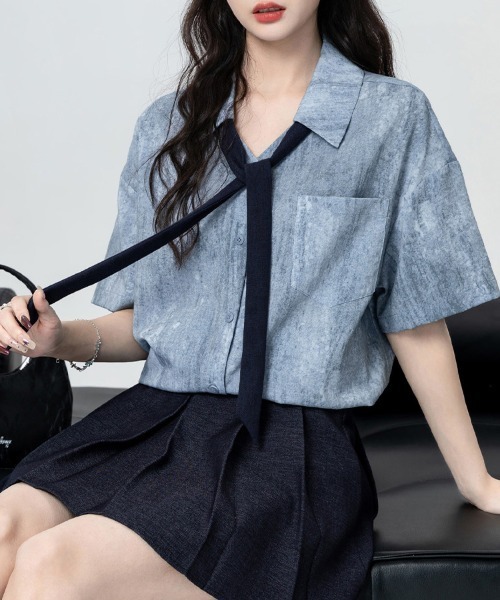 ONEP STAR(ワンピスター)の「ボウタイ風襟付き総柄半袖ブラウス(シャツ/ブラウス・レディース・ブルー・X-LARGE/LARGE/MEDIUM)」の14枚目の写真