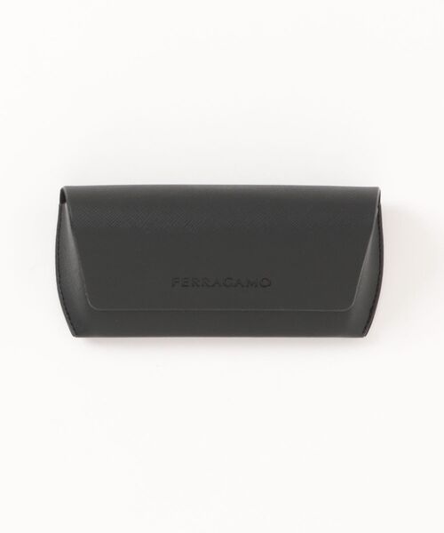 FERRAGAMO(フェラガモ)の「【FERRAGAMO/フェラガモ】オーバル サングラス SF2114SLB 001(サングラス・レディース・ブラック・FREE)」の4枚目の写真