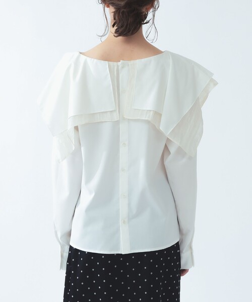 Ray BEAMS(レイビームス)の「スクエア ケープカラー ブラウス(シャツ/ブラウス・レディース・ライトグレー/ホワイト・ONE SIZE)」の14枚目の写真