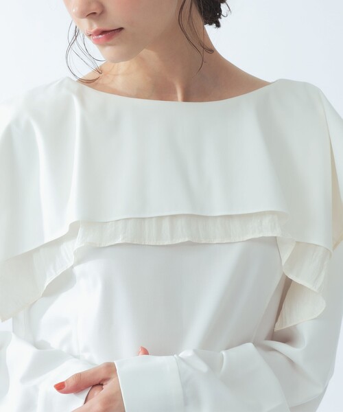 Ray BEAMS(レイビームス)の「スクエア ケープカラー ブラウス(シャツ/ブラウス・レディース・ライトグレー/ホワイト・ONE SIZE)」の15枚目の写真