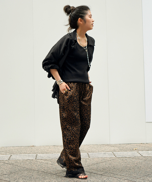 ARCHIVE STANCE(アーカイブスタンス)の「【ARCHIVE STANCE/アーカイブスタンス】lace hem leopard pants(スラックス・レディース・ブラウン・FREE)」の16枚目の写真