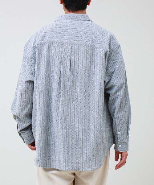 GLOSTER(グロスター)の「Stripe crepe ストライプ楊柳 ロングスリーブオーバーサイズシャツ(シャツ/ブラウス・メンズ・ホワイト系その他/ベージュ系その他/ブルー系その他・S/M/L)」の19枚目の写真