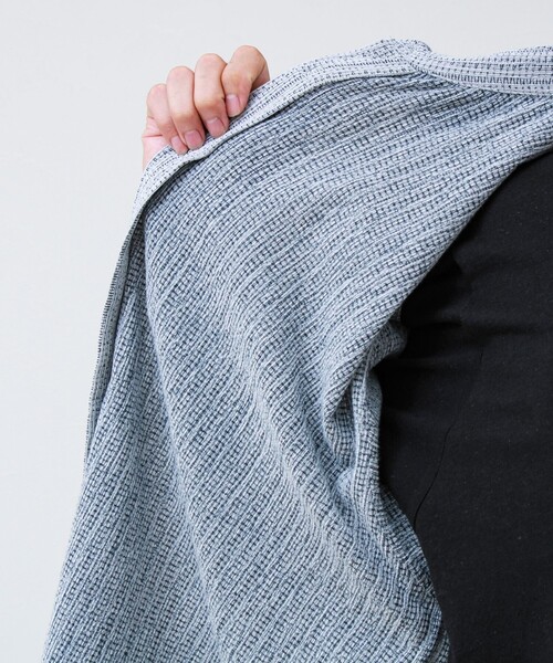 GLOSTER(グロスター)の「Stripe crepe ストライプ楊柳 ロングスリーブオーバーサイズシャツ(シャツ/ブラウス・メンズ・ホワイト系その他/ベージュ系その他/ブルー系その他・S/M/L)」の21枚目の写真