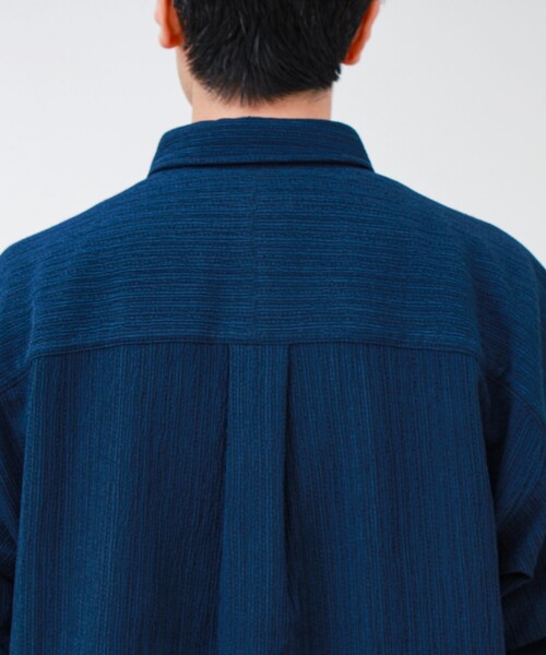 GLOSTER(グロスター)の「Stripe crepe ストライプ楊柳 ロングスリーブオーバーサイズシャツ(シャツ/ブラウス・メンズ・ホワイト系その他/ベージュ系その他/ブルー系その他・S/M/L)」の10枚目の写真