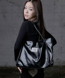 【MUCENT/ムセント】GRIEK LEATHER SHOULDER BAG UNISEX (2COLOR)/グリック レザーショルダーバッグ