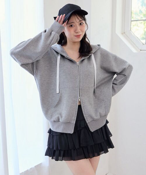 MAJESTIC LEGON（マジェスティックレゴン）の「ダブルジップラメミディパーカー（パーカー・レディース・アイボリー/ピンク/グレー/ブラック・MEDIUM）」の19枚目の写真