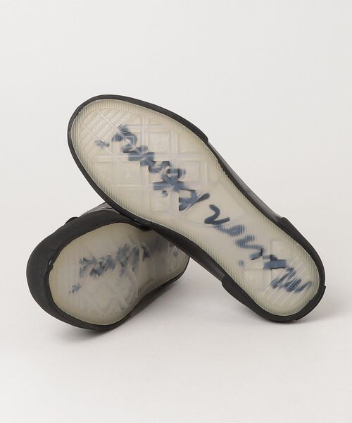 Maison Kitsune(メゾンキツネ)の「CANVAS SNEAKERS(スニーカー・メンズ・ブラック・44/43/42/41/40/39/38/37/36)」の3枚目の写真