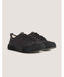 CANVAS SNEAKERS
