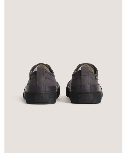 Maison Kitsune(メゾンキツネ)の「CANVAS SNEAKERS(スニーカー・メンズ・ブラック・44/43/42/41/40/39/38/37/36)」の5枚目の写真