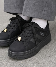 【moz SWEDEN LAGOM】モズ エルクチャーム 厚底コートスニーカー
