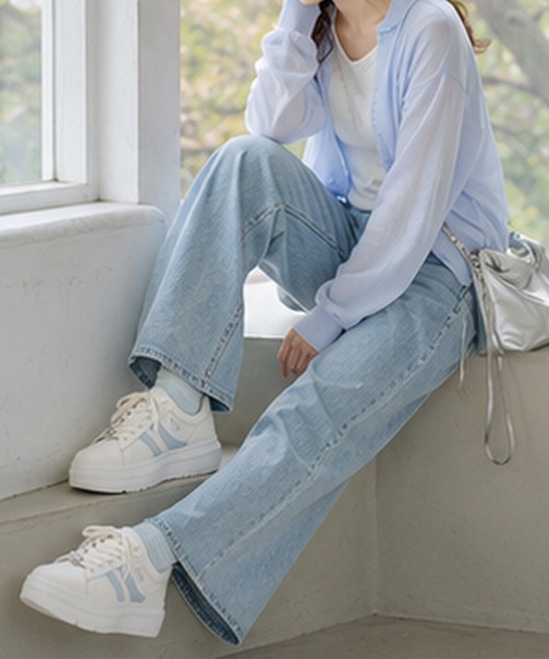 moz(モズ)の「【moz SWEDEN LAGOM】モズ エルクチャーム 厚底コートスニーカー(スニーカー・レディース・ブラック/ブラウン系その他/ホワイト×ブルー・M/S/LL/L)」の4枚目の写真