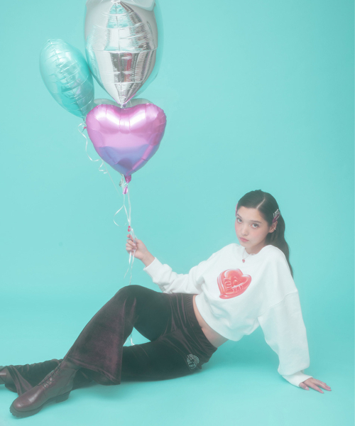 LOTSYOU(ロッツユー)の「LOTSYOU_The Friends Heart Candy Sweat Shirt White(Tシャツ/カットソー・レディース・その他・OS)」の5枚目の写真