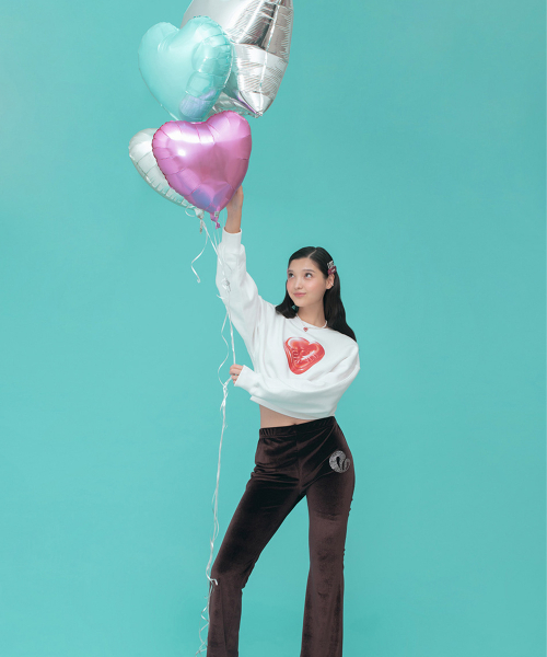 LOTSYOU(ロッツユー)の「LOTSYOU_The Friends Heart Candy Sweat Shirt White(Tシャツ/カットソー・レディース・その他・OS)」の6枚目の写真