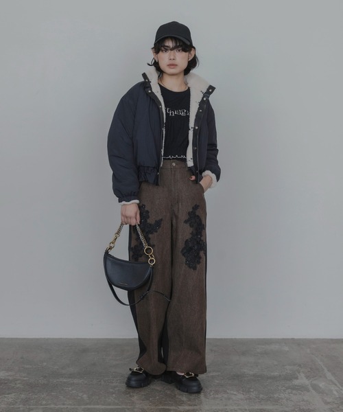 Eimee Law(エイミーロウ)の「ビーズエンブロイダリーデニムパンツ(デニムパンツ・レディース・ブルー/ブラウン/ブラック・MEDIUM)」の15枚目の写真