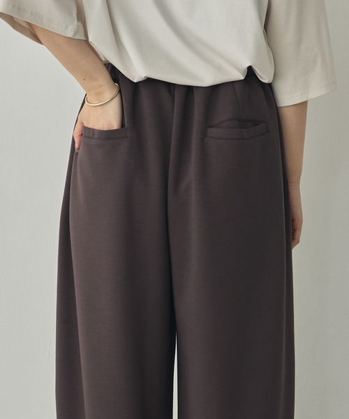 hunch(ハンチ)の「とろみダンボール カーヴィパンツ(その他パンツ・レディース・ブラック/チャコールグレー/グリーン・FREE)」の19枚目の写真