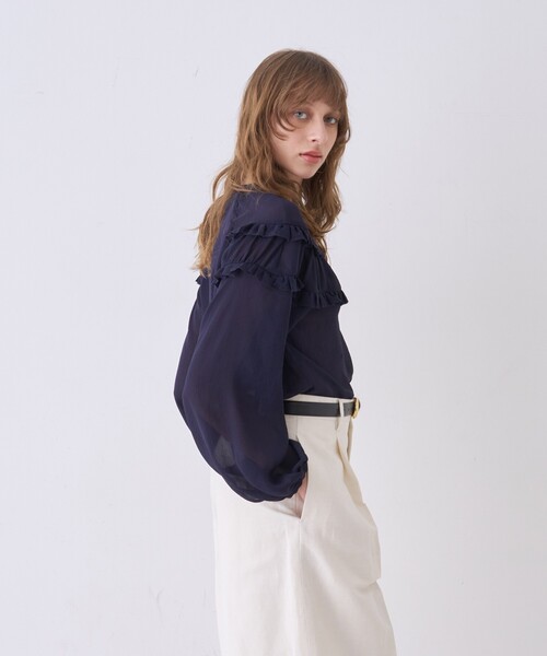 DESIGNWORKS(デザインワークス)の「ジョーゼットシアーフリルブラウス(シャツ/ブラウス・レディース・ネイビー/アイボリー・38)」の8枚目の写真
