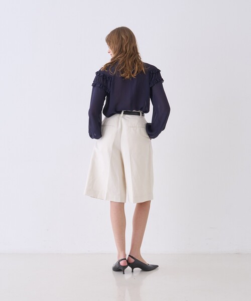 DESIGNWORKS(デザインワークス)の「ジョーゼットシアーフリルブラウス(シャツ/ブラウス・レディース・ネイビー/アイボリー・38)」の13枚目の写真