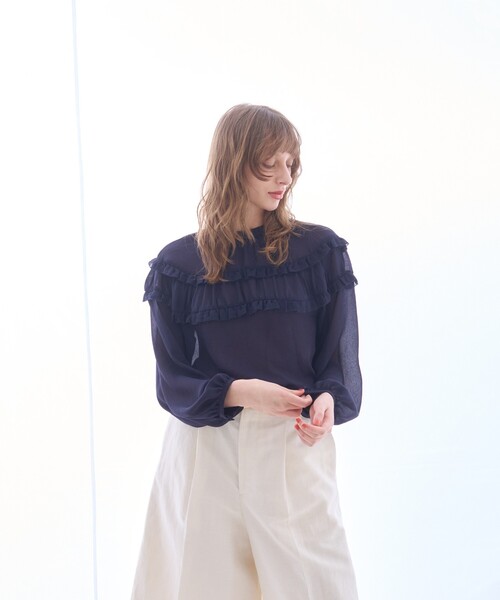 DESIGNWORKS(デザインワークス)の「ジョーゼットシアーフリルブラウス(シャツ/ブラウス・レディース・ネイビー/アイボリー・38)」の15枚目の写真