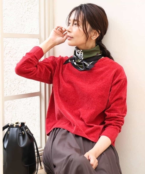 MK MICHEL KLEIN（エムケーミッシェルクラン）の「[洗える]モールヤーンボートネックニット（ベスト・レディース・ブラック/レッド/ブラウン/ブルー・38）」の6枚目の写真
