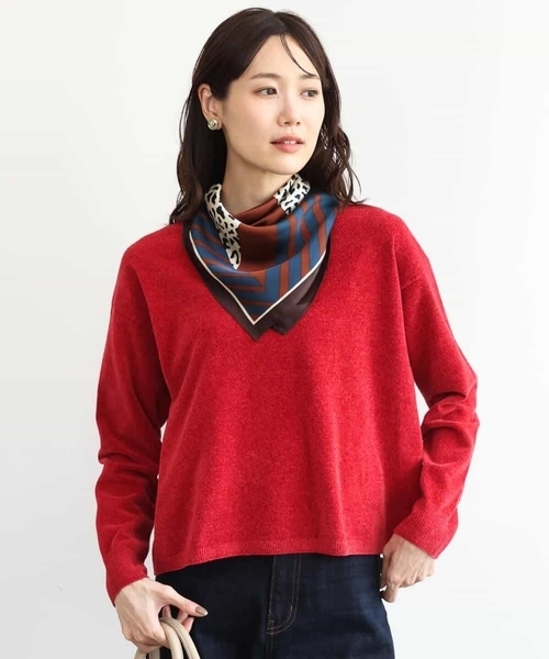 MK MICHEL KLEIN（エムケーミッシェルクラン）の「[洗える]モールヤーンボートネックニット（ベスト・レディース・ブラック/レッド/ブラウン/ブルー・38）」の13枚目の写真