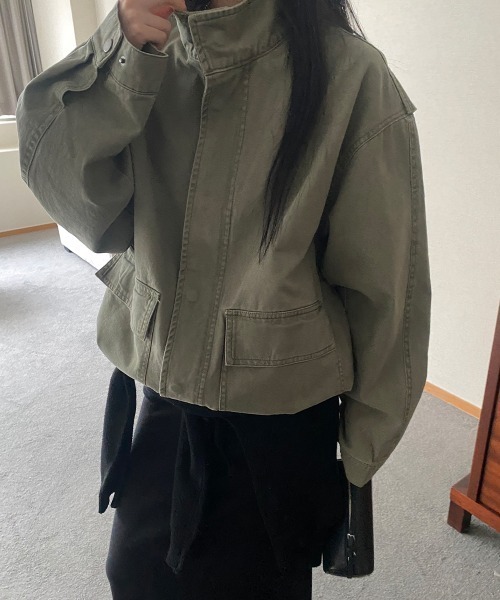 LOENNE(ロエヌ)の「Stand Collar Pocket Jacket / スタンドカラーポケットジャケット(Tシャツ/カットソー・レディース・ベージュ/カーキ・FREE)」の1枚目の写真