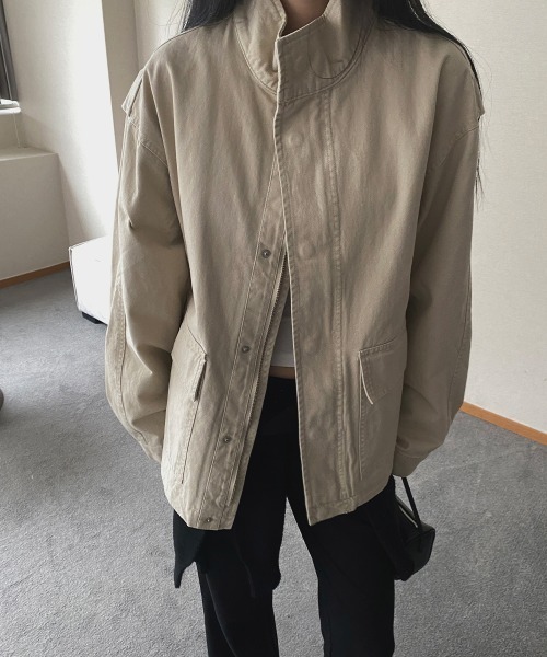 LOENNE(ロエヌ)の「Stand Collar Pocket Jacket / スタンドカラーポケットジャケット(Tシャツ/カットソー・レディース・ベージュ/カーキ・FREE)」の7枚目の写真