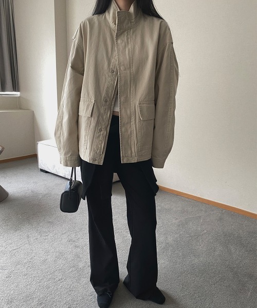 LOENNE(ロエヌ)の「Stand Collar Pocket Jacket / スタンドカラーポケットジャケット(Tシャツ/カットソー・レディース・ベージュ/カーキ・FREE)」の8枚目の写真