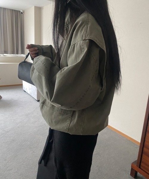 LOENNE(ロエヌ)の「Stand Collar Pocket Jacket / スタンドカラーポケットジャケット(Tシャツ/カットソー・レディース・ベージュ/カーキ・FREE)」の9枚目の写真