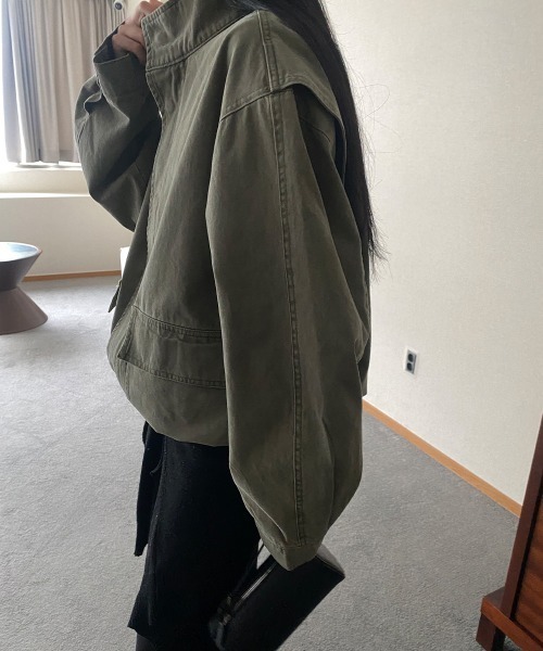 LOENNE(ロエヌ)の「Stand Collar Pocket Jacket / スタンドカラーポケットジャケット(Tシャツ/カットソー・レディース・ベージュ/カーキ・FREE)」の11枚目の写真