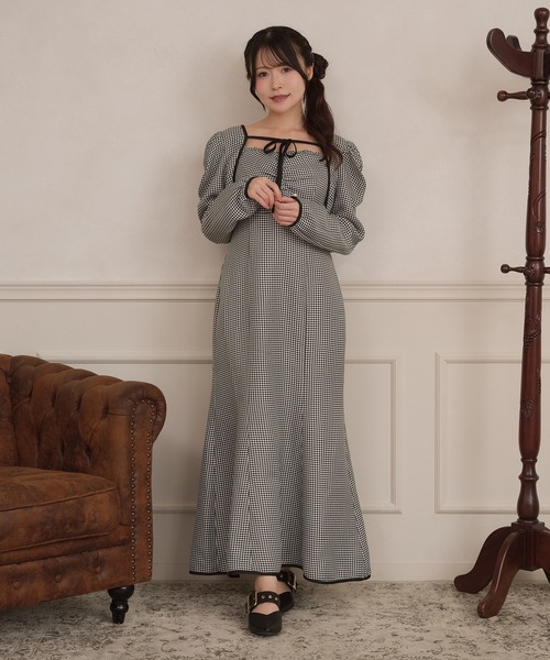 apres jour(アプレジュール)の「【セット着用可能】フロントフリルギャザーキャミワンピース(ワンピース・レディース・ブラック系その他/ブラウン系その他/ブラック・MEDIUM/SMALL/X-LARGE)」の3枚目の写真