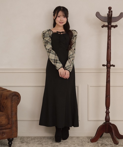 apres jour(アプレジュール)の「【セット着用可能】フロントフリルギャザーキャミワンピース(ワンピース・レディース・ブラック系その他/ブラウン系その他/ブラック・MEDIUM/SMALL/X-LARGE)」の2枚目の写真