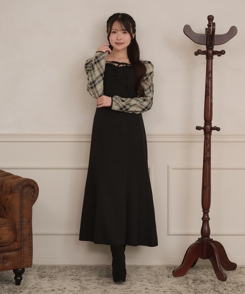 apres jour(アプレジュール)の「【セット着用可能】フロントフリルギャザーキャミワンピース(ワンピース・レディース・ブラック系その他/ブラウン系その他/ブラック・MEDIUM/SMALL/X-LARGE)」の4枚目の写真