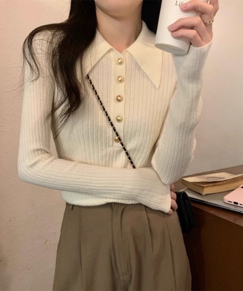 Beststore(ベストストア)の「大襟×金ボタンで上品に パワショル風 リブニット長袖ポロ(ニット/セーター・レディース・ホワイト/ブラック/ベージュ/アイボリー・FREE)」の12枚目の写真