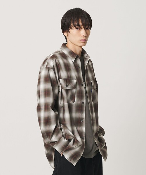 NICE WEATHER(ナイスウェザー)の「<NICE WEATHER>ビッグチェック シャツ(シャツ/ブラウス・メンズ・モカ/コバルトブルー・XS/L/S/M)」の4枚目の写真