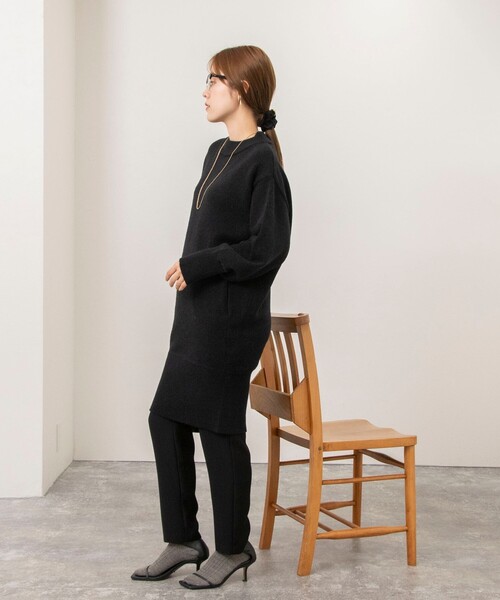 NOLLEY’S(ノーリーズ)の「【WEB限定】ワイドリブヘムロングニット(ニット/セーター・レディース・グレイッシュベージュ/グレー/ブラック・FREE)」の5枚目の写真