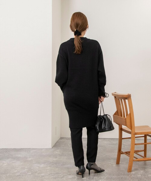NOLLEY’S(ノーリーズ)の「【WEB限定】ワイドリブヘムロングニット(ニット/セーター・レディース・グレイッシュベージュ/グレー/ブラック・FREE)」の6枚目の写真